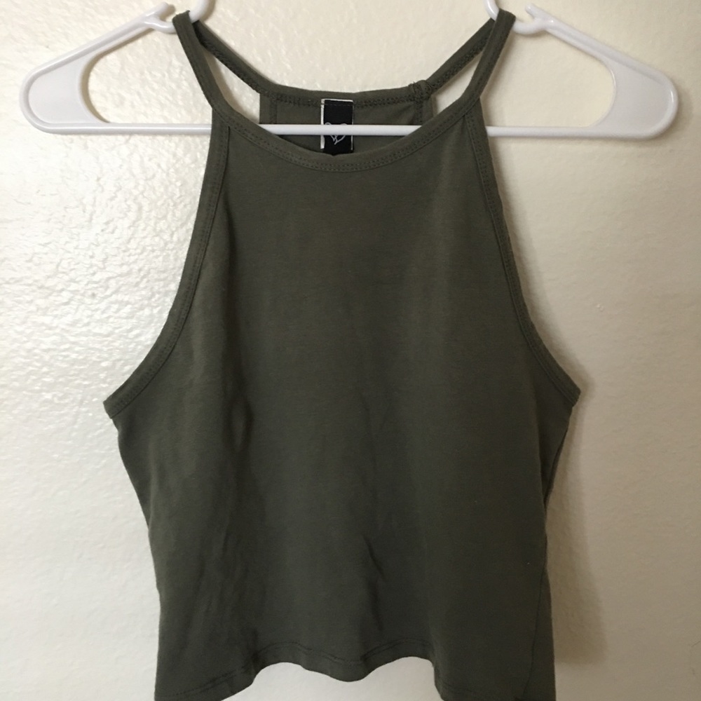 ✰ windsor halter top